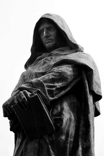 statua di Giordano Bruno a Campo de' Fiori a Roma